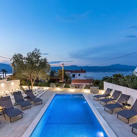 In Slatine With Terrace *