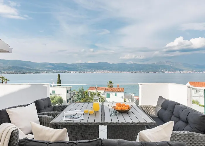 Apartamento In Slatine With Terrace Trogir