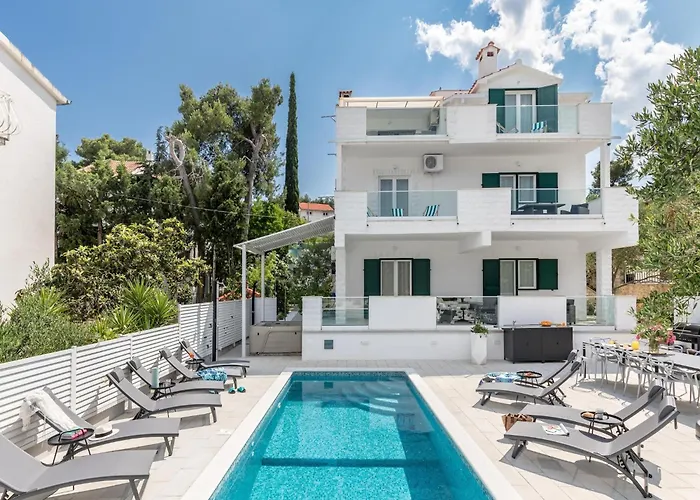 In Slatine With Terrace Apartamento Trogir