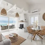 In Slatine With Terrace Apartman *