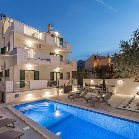 In Slatine With Terrace Trogir