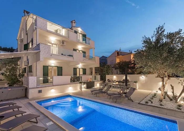 In Slatine With Terrace Trogir