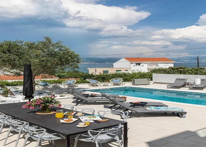 In Slatine With Terrace Trogir