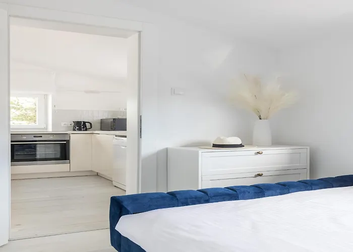 Apartment In Slatine With Terrace *