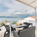 Apartment In Slatine With Terrace *