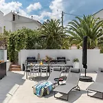 In Slatine With Terrace Apartment
