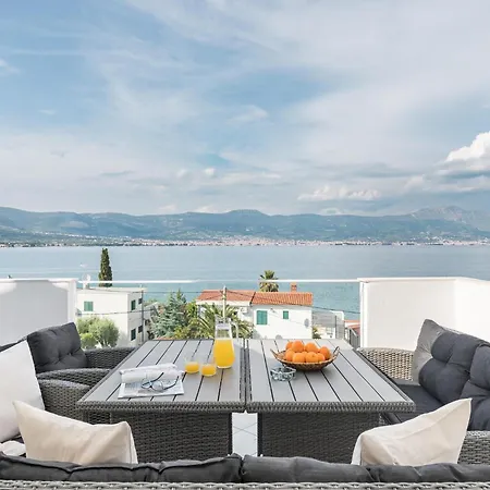 Apartment In Slatine With Terrace Trogir